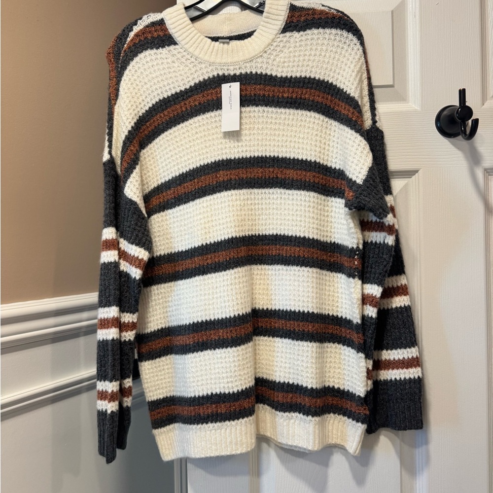 American Eagle Outfitters Cream and Gray Knit Sweater -NWT